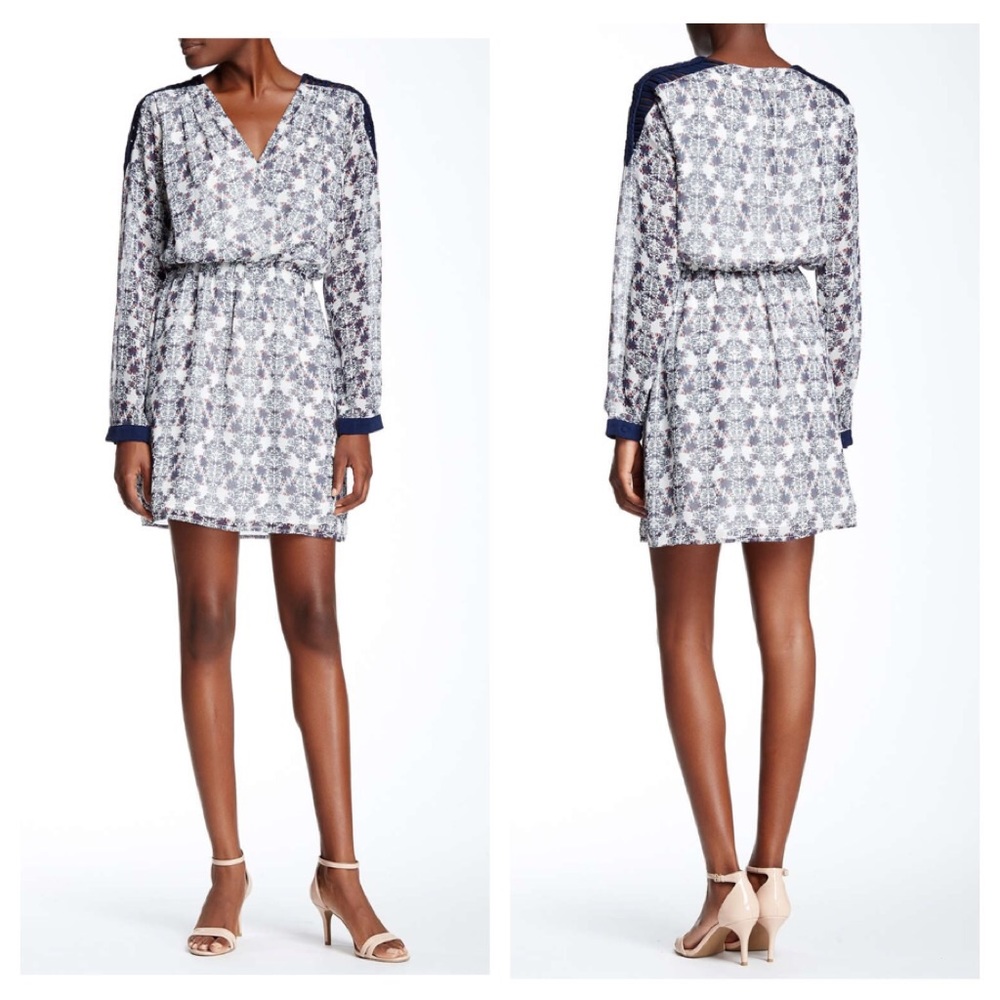 Adelyn Rae Surplice Printed Dress S XS White Blue NWT Long Sleeve
